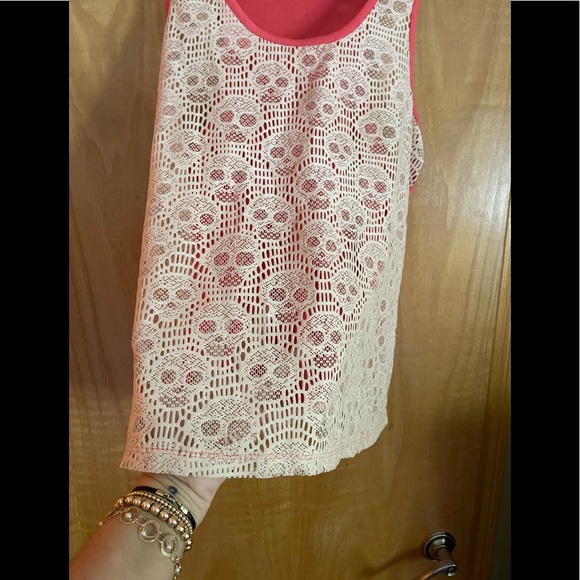 COPY - Beautiful coral and off white sheer skull ☠️ tank top - Picture 2 of 5